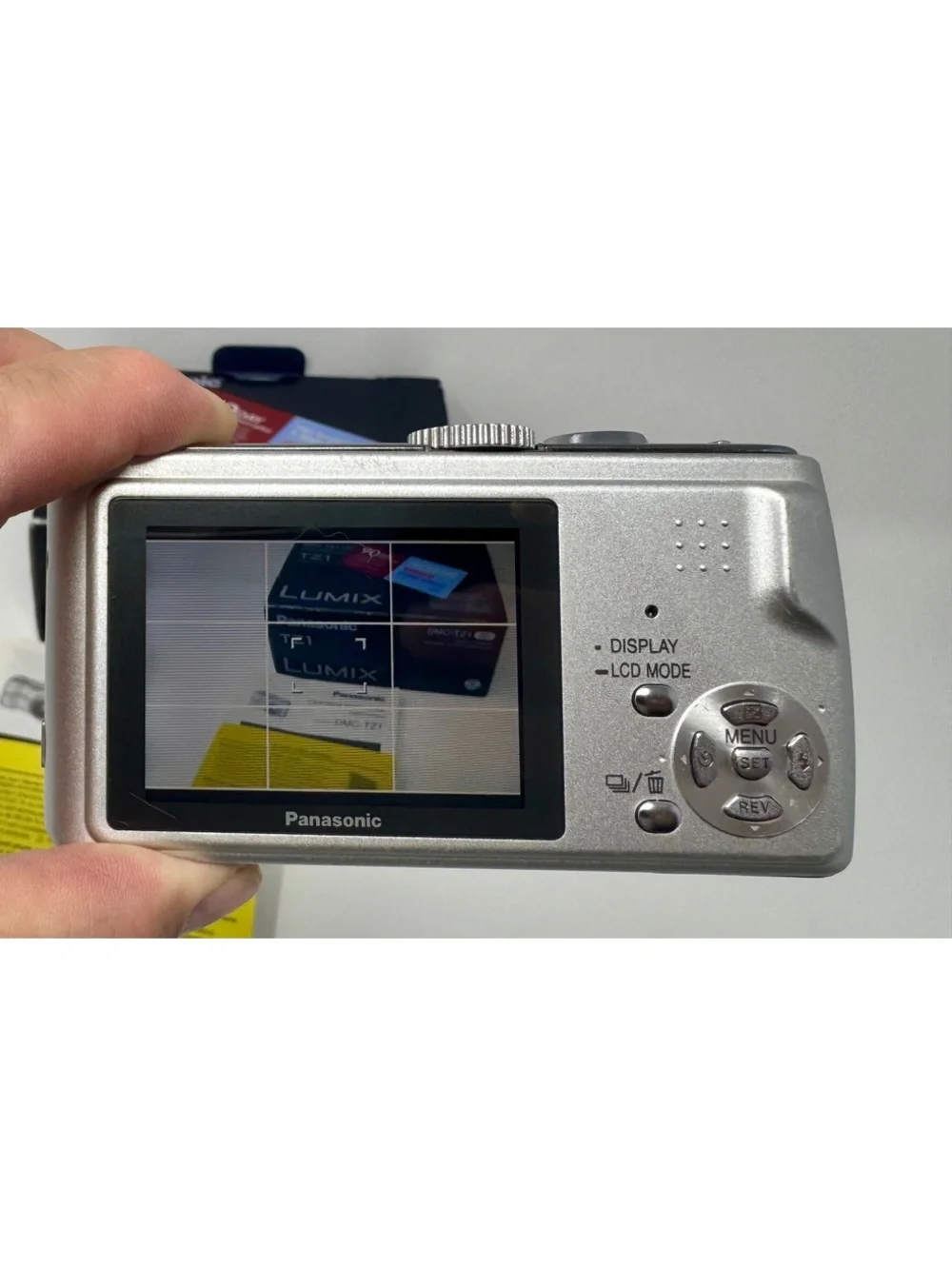 Panasonic Lumix DMC-TZ1 6MP Digital Camera 10x Optical Zoom w/ Box & Battery